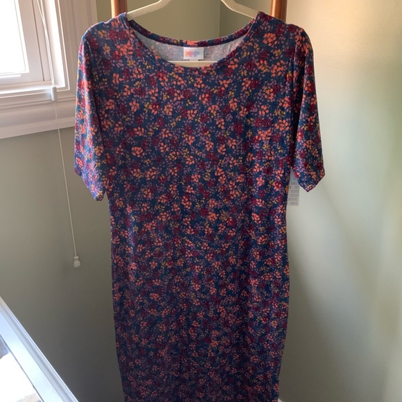 LuLaRoe Julia Size L - Picture 1 of 4